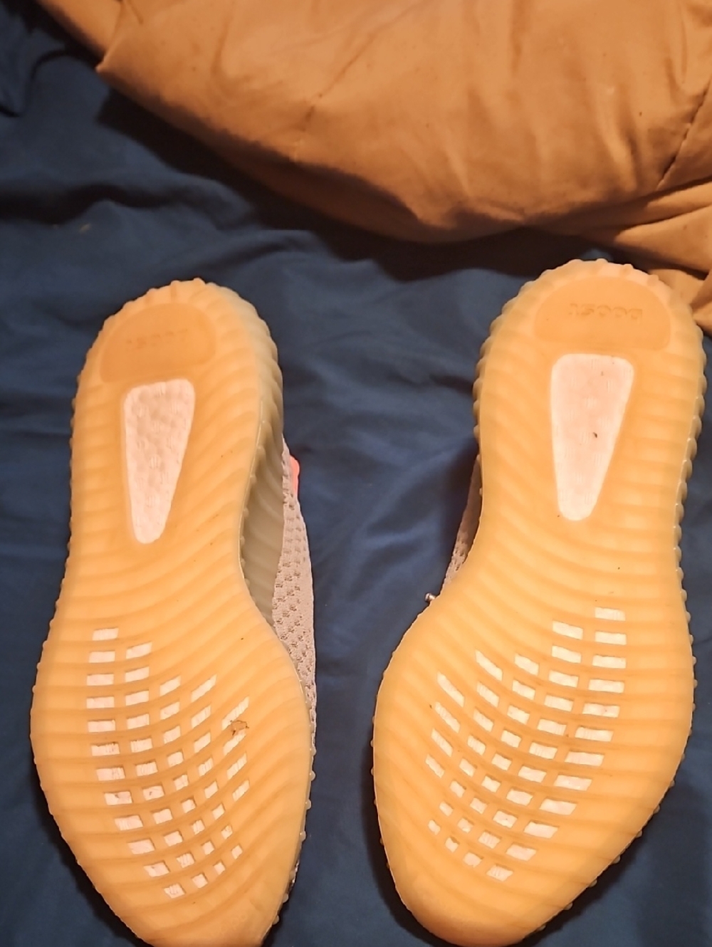 Yeezy 350 Desert Sage Size 11 - Picture 5 of 7